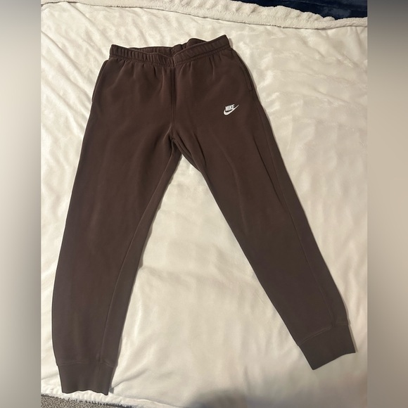 Men’s Brown Nike Sweatpants - Picture 1 of 2